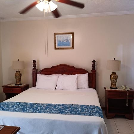Rayon Hotel Negril Eksteriør bilde