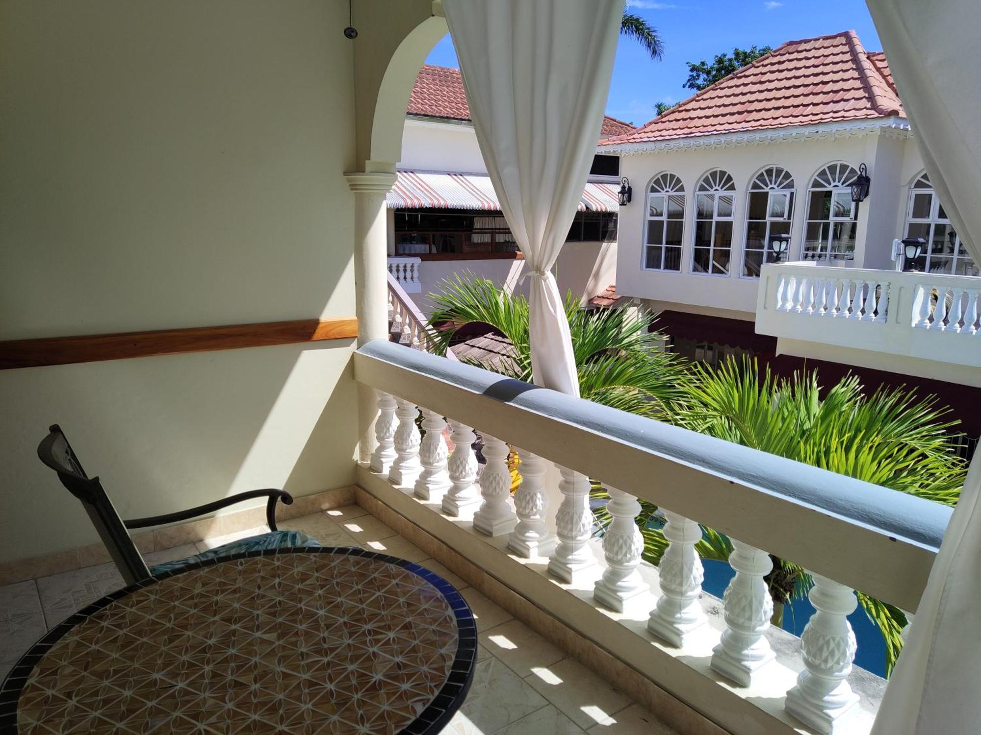 Rayon Hotel Negril Eksteriør bilde