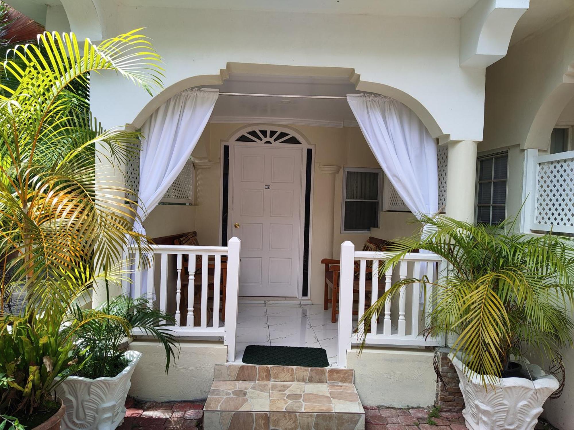 Rayon Hotel Negril Eksteriør bilde