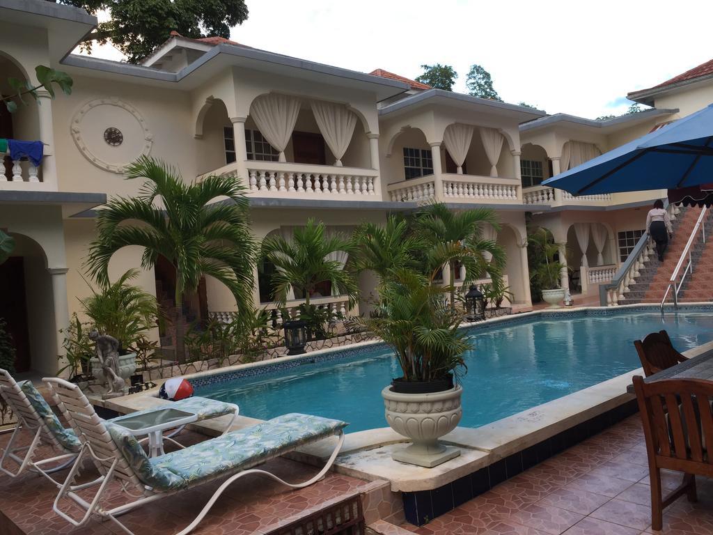 Rayon Hotel Negril Eksteriør bilde