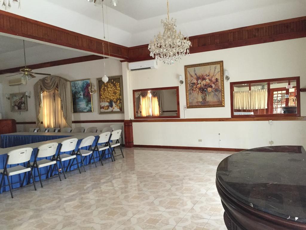 Rayon Hotel Negril Eksteriør bilde