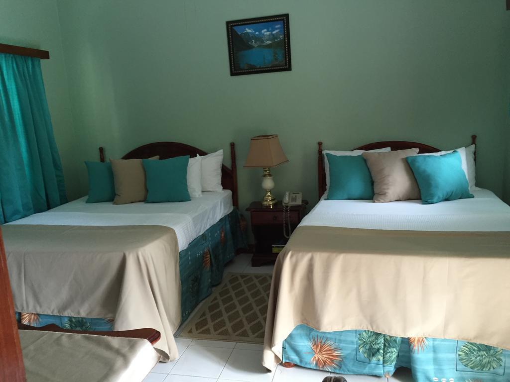 Rayon Hotel Negril Eksteriør bilde