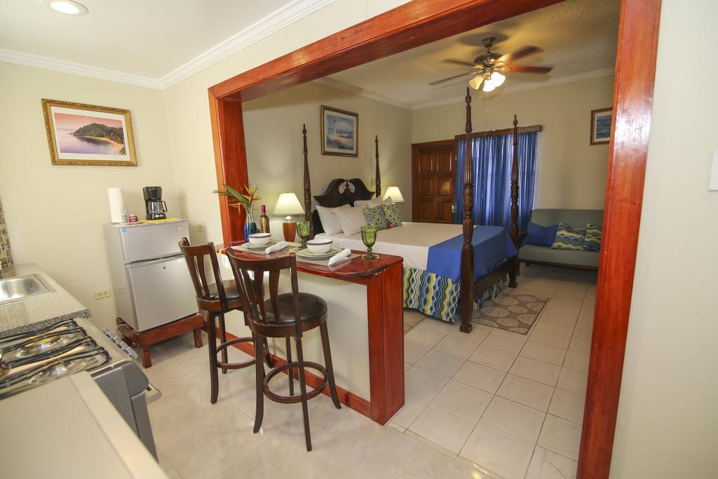 Rayon Hotel Negril Eksteriør bilde