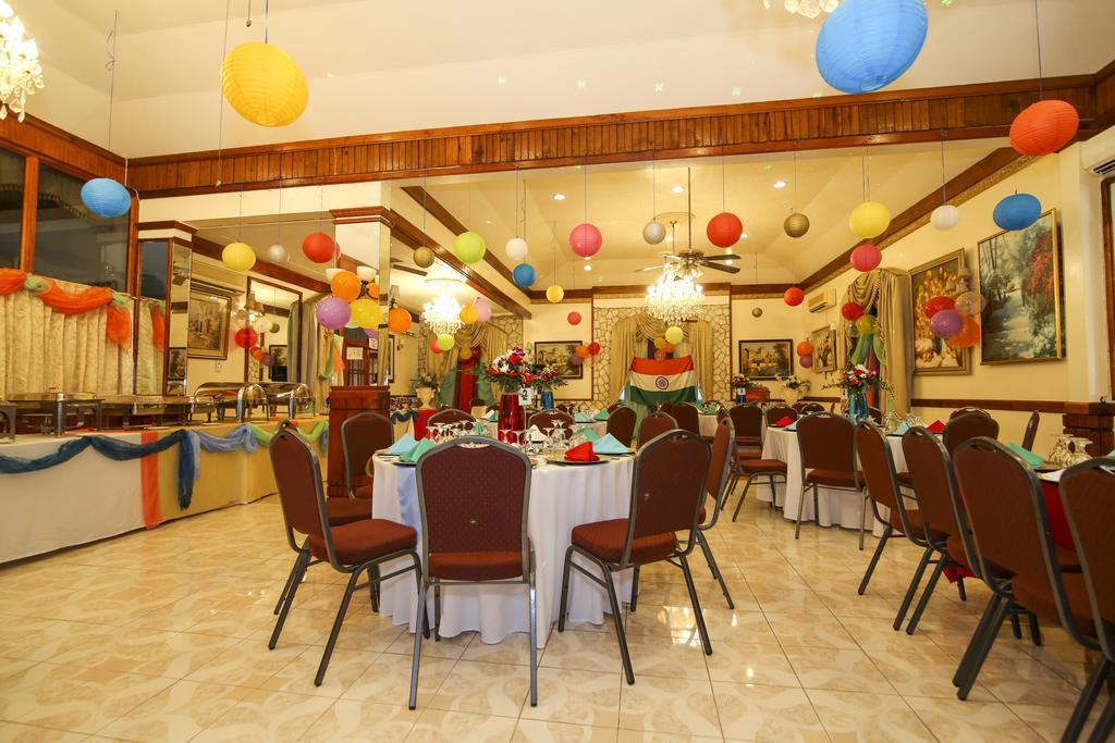 Rayon Hotel Negril Eksteriør bilde