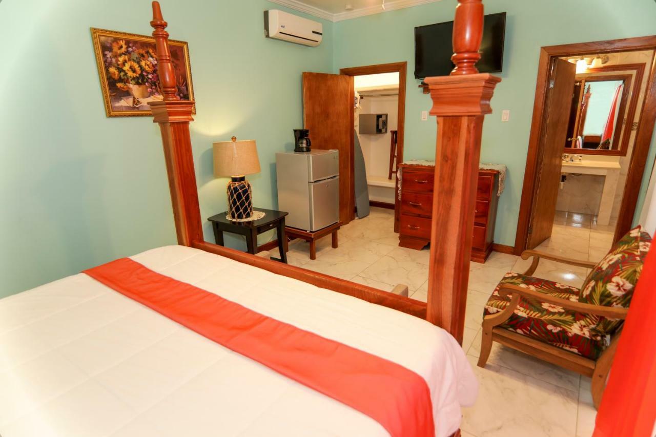 Rayon Hotel Negril Eksteriør bilde